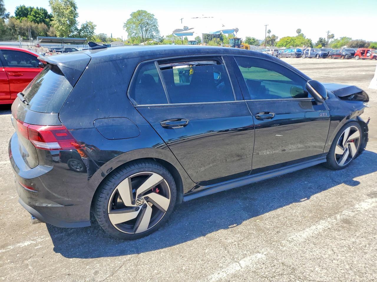 2025 Volkswagen Golf GTI, S