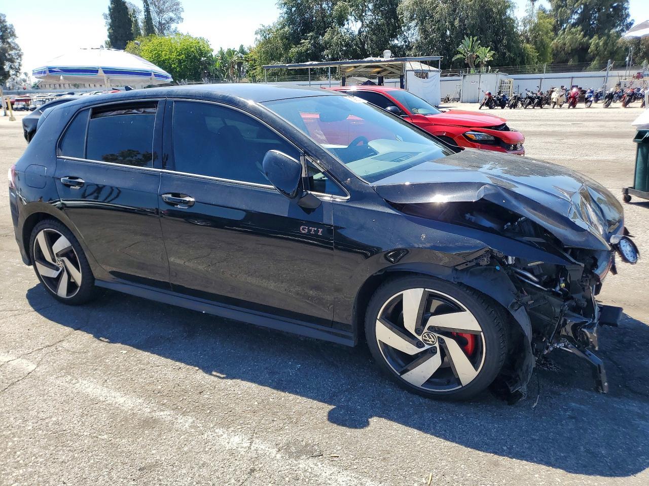 2025 Volkswagen Golf GTI, S