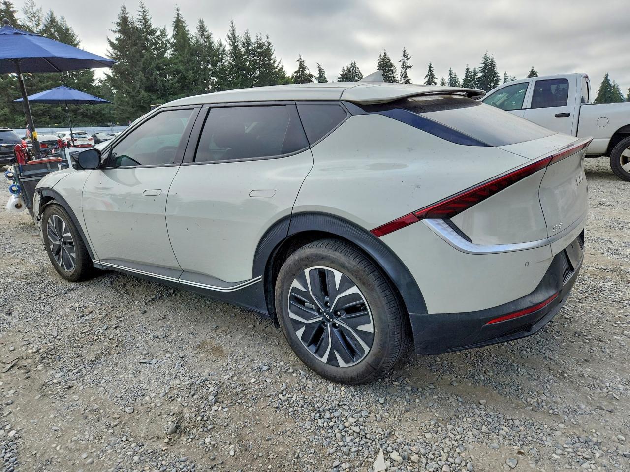 2024 KIA EV6, Light Long Range