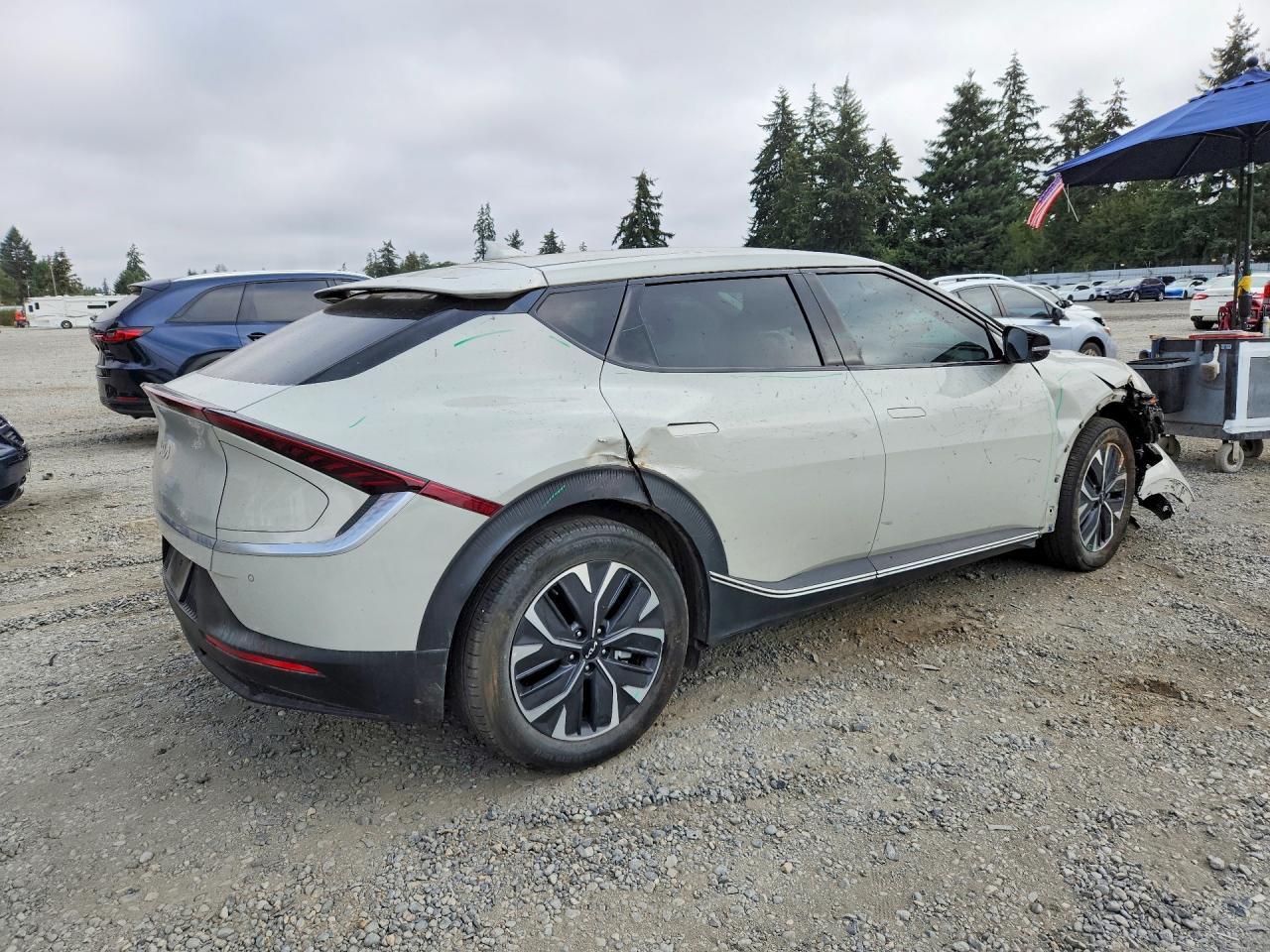 2024 KIA EV6, Light Long Range