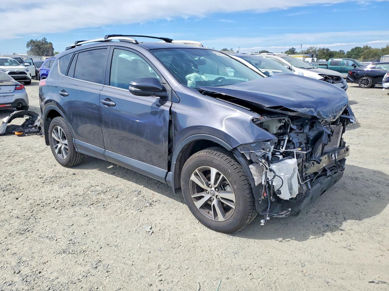 2016 Toyota RAV4, Xle