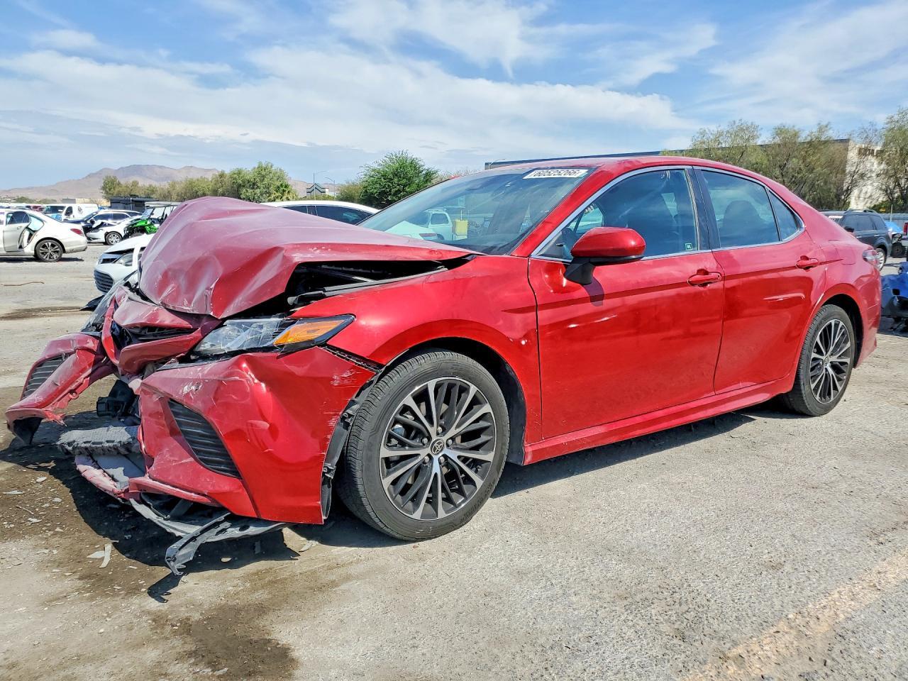 2020 Toyota Camry, SE