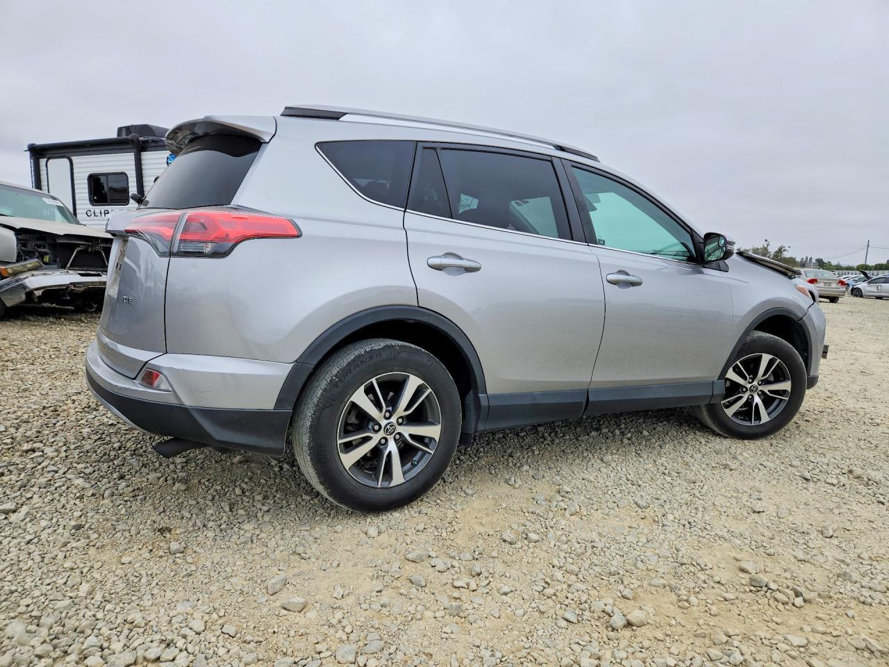 2017 Toyota RAV4, Xle