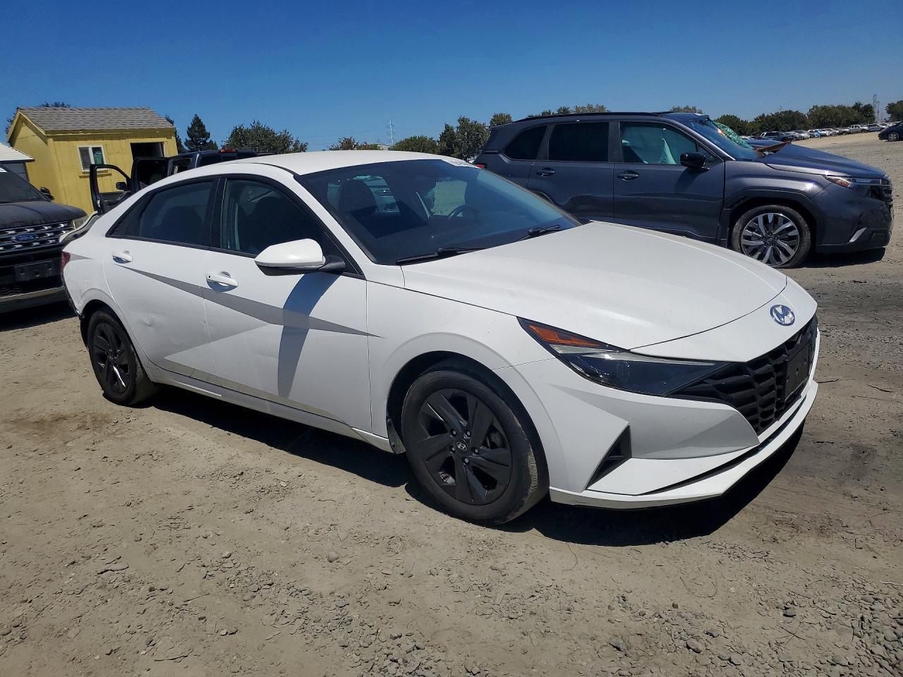 2023 Hyundai Elantra, Sel