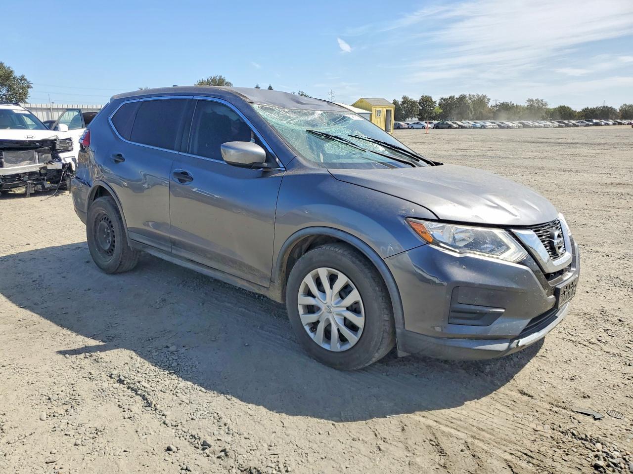 2017 Nissan Rogue, S