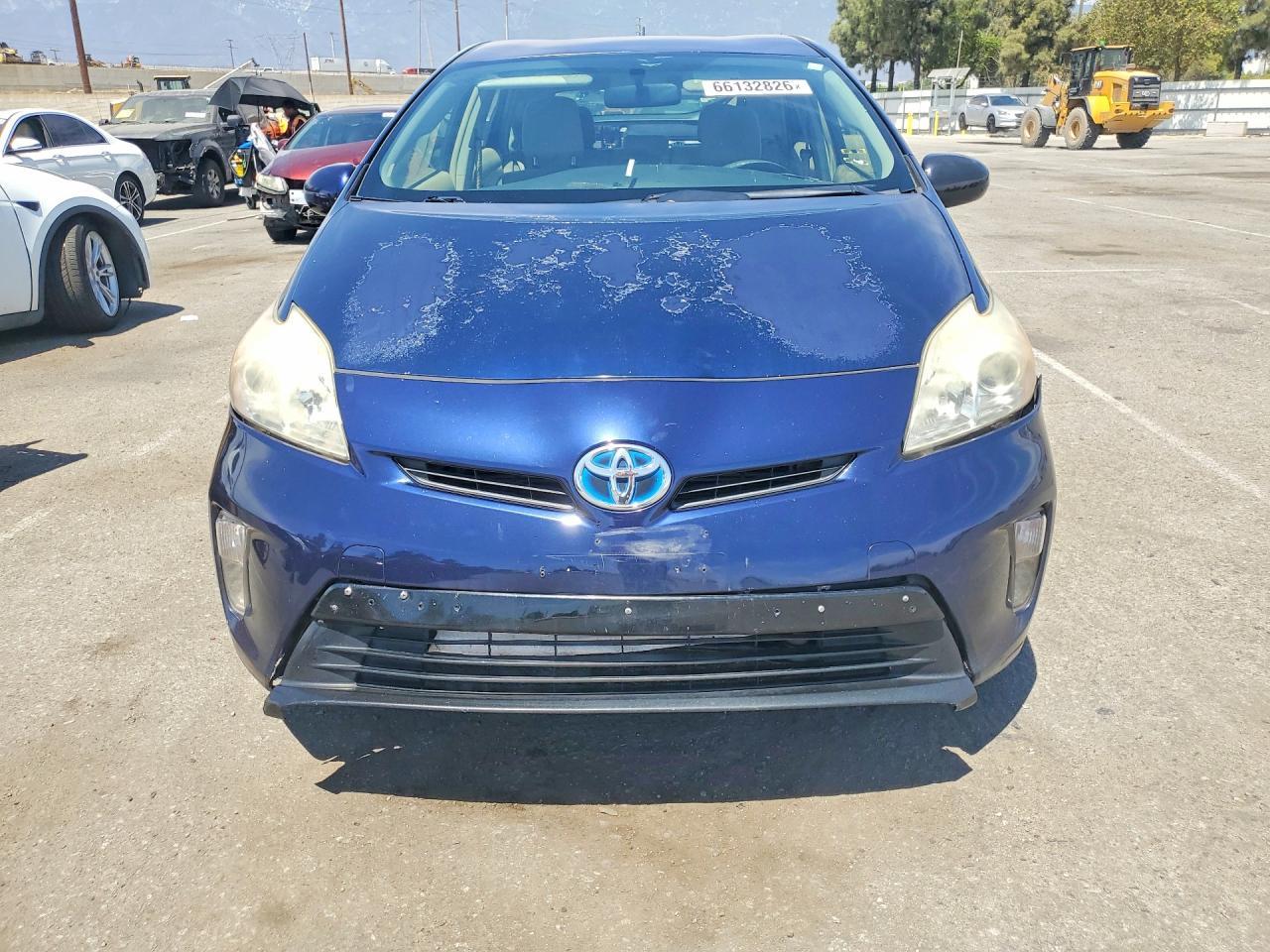 2015 Toyota Prius, Two