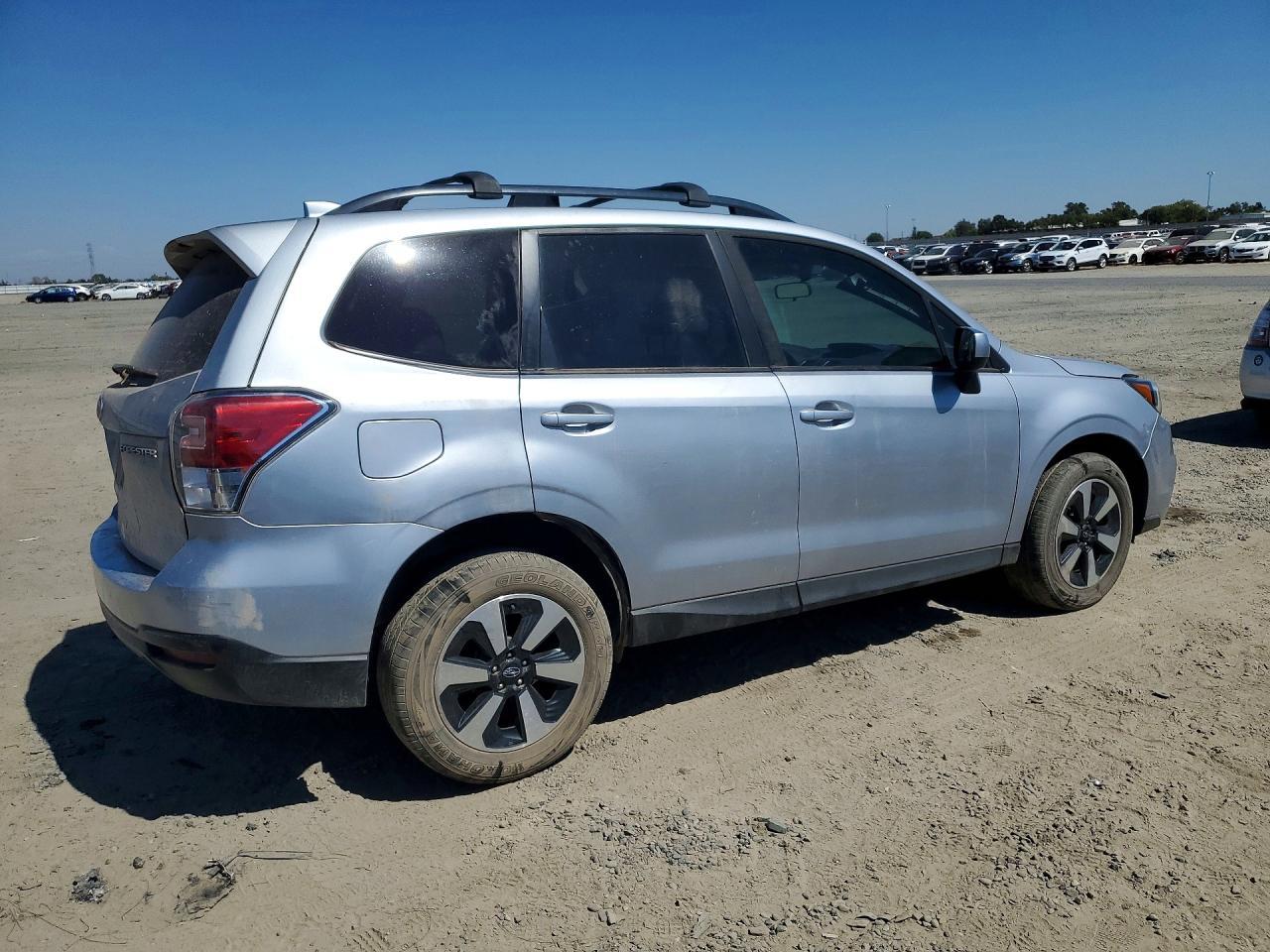 2018 Subaru Forester, 2.5I Pr...