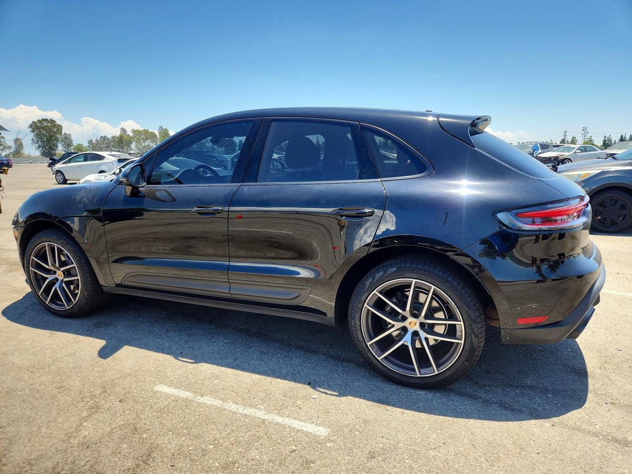 2023 Porsche Macan, Base/T