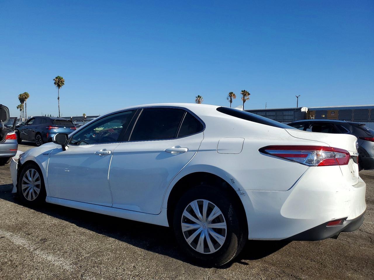 2020 Toyota Camry, LE