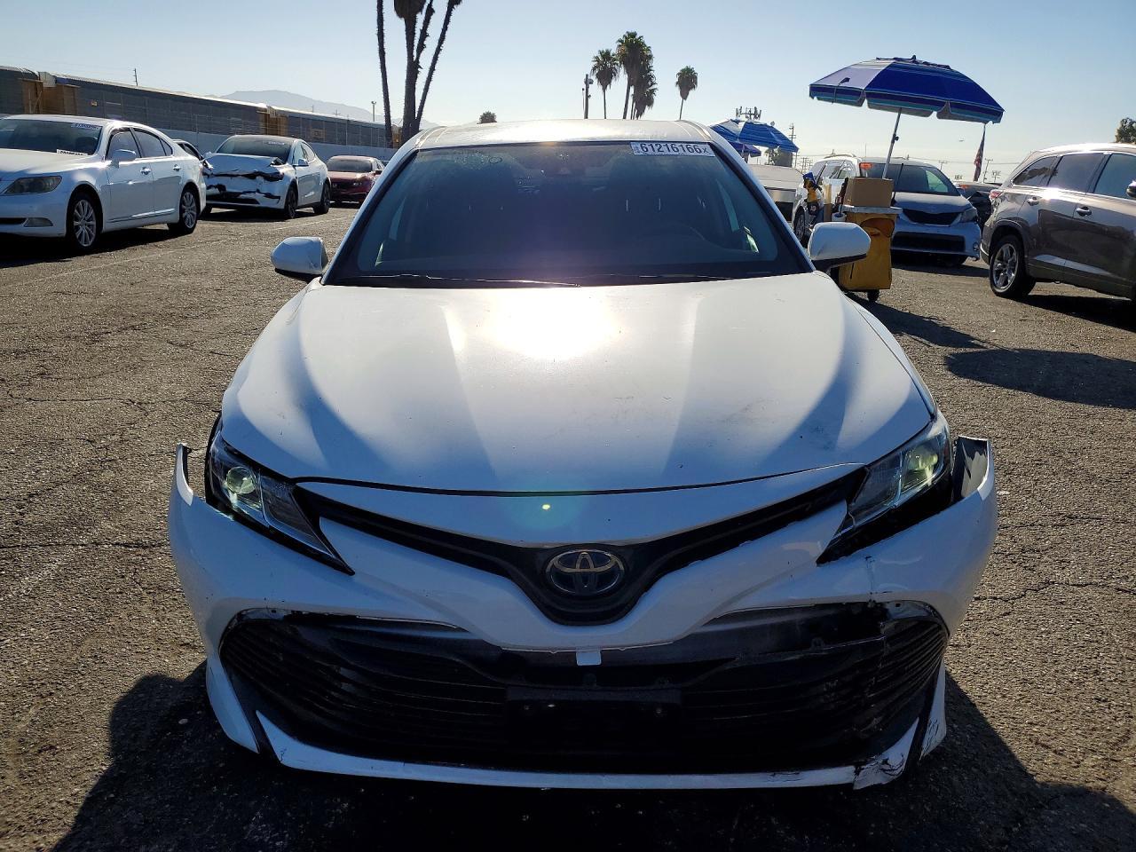 2020 Toyota Camry, LE