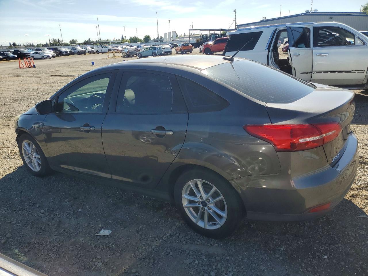 2016 Ford Focus, SE