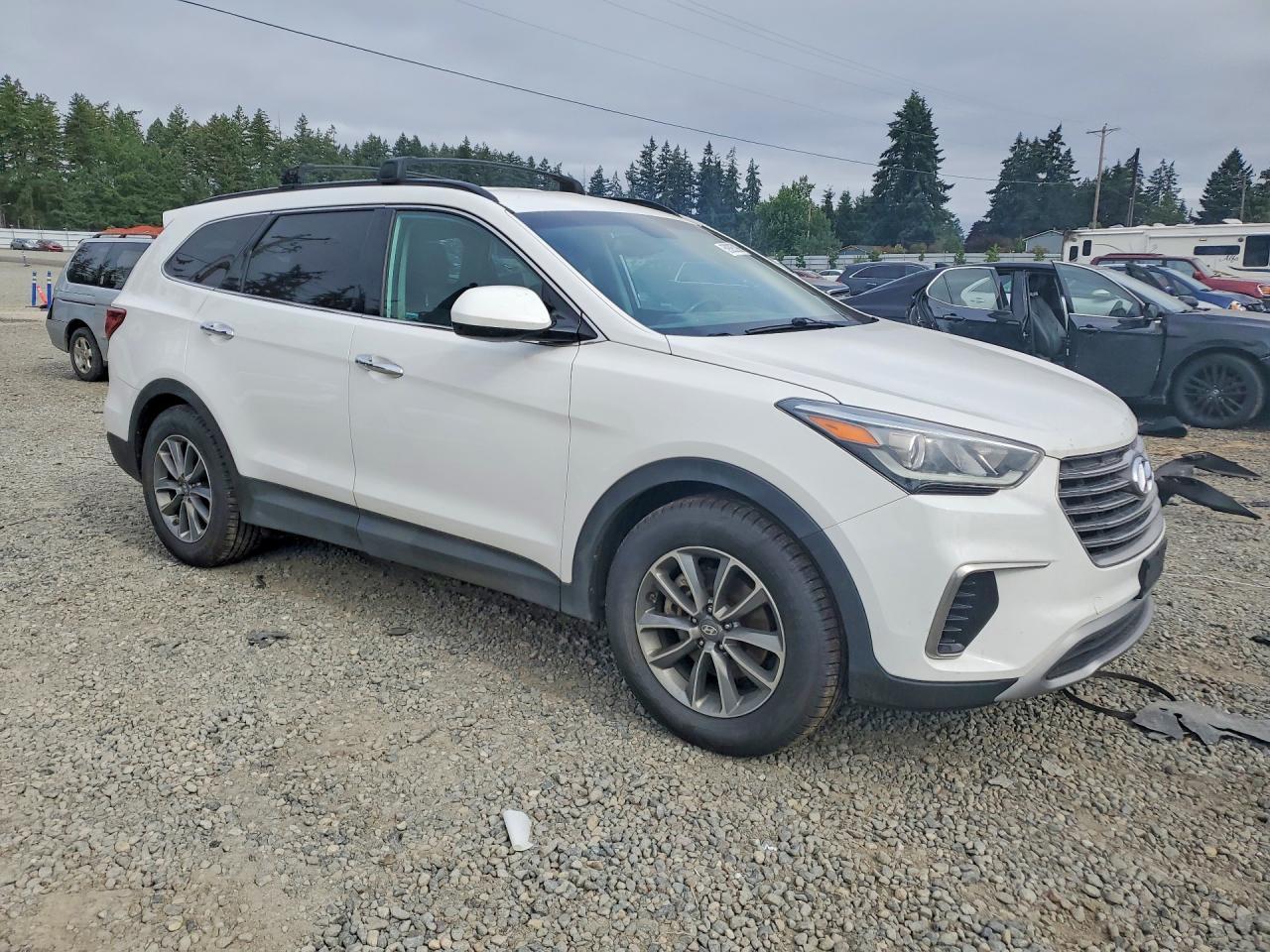 2019 Hyundai Santa Fe, SE