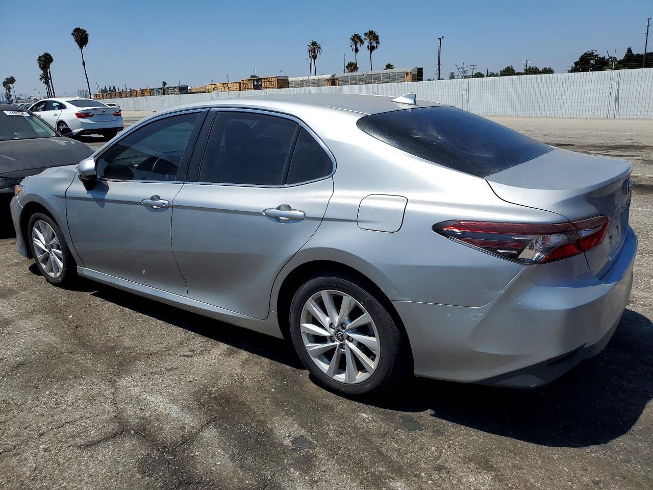 2021 Toyota Camry, LE