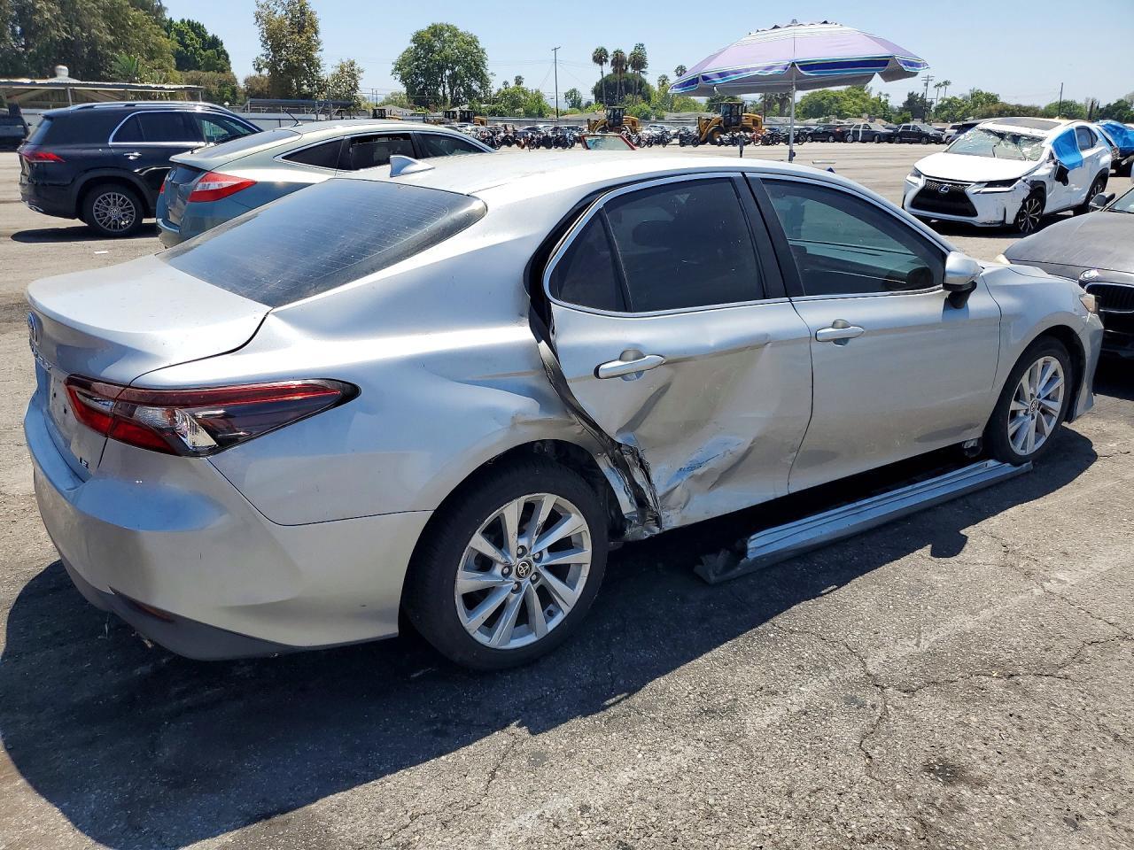 2021 Toyota Camry, LE