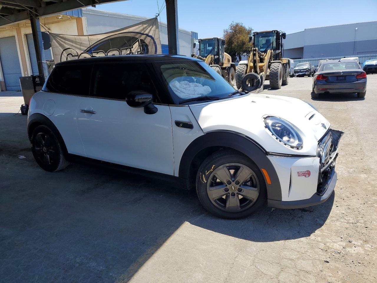 2024 Mini Cooper, SE