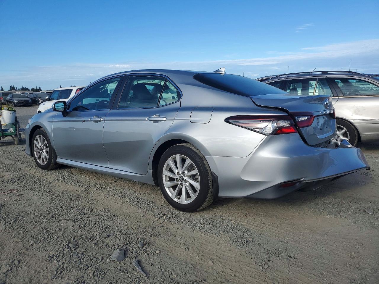 2022 Toyota Camry, LE