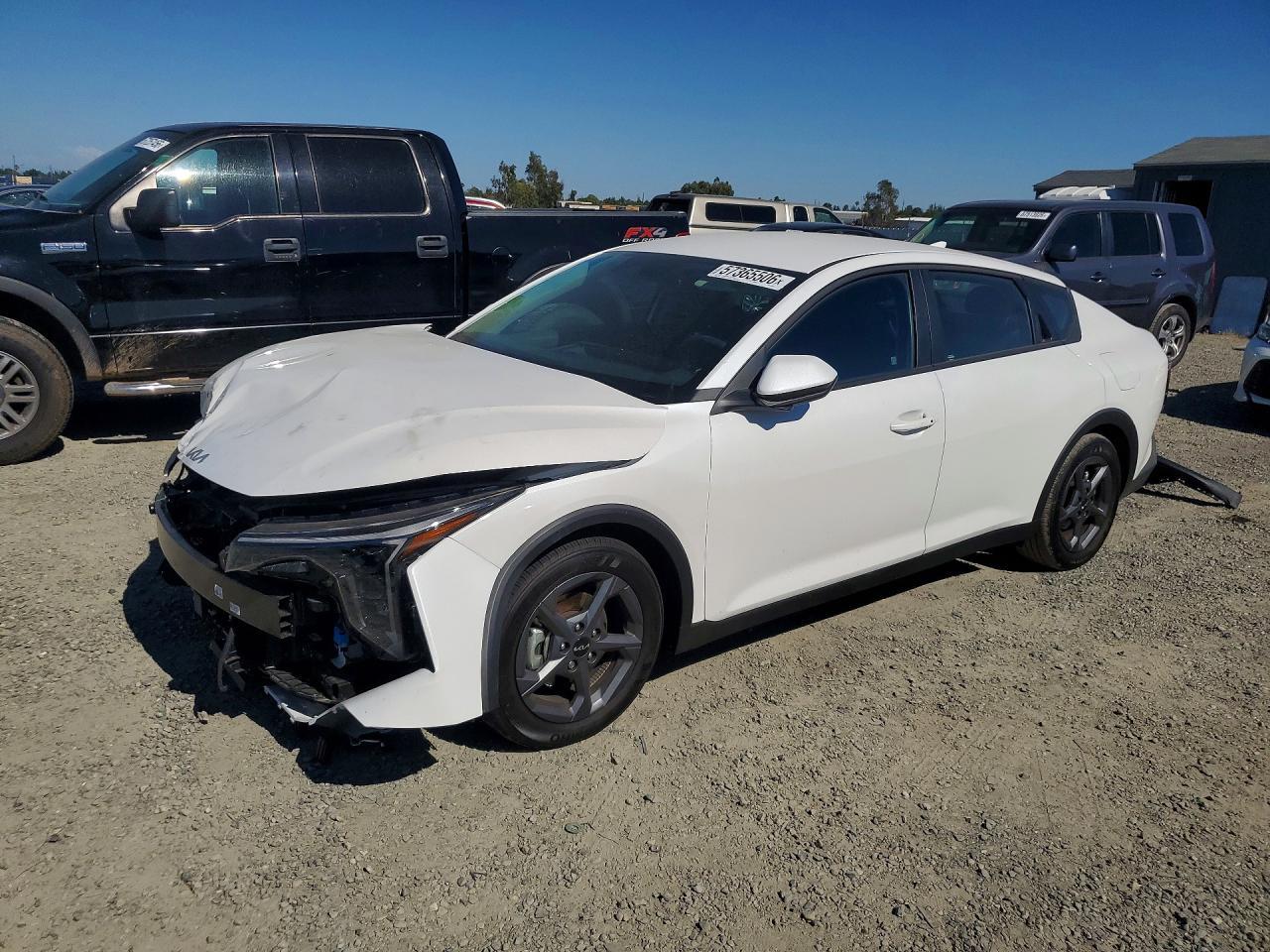 2025 KIA K4, Lxs