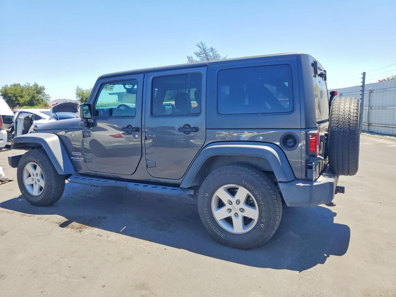 2017 Jeep Wrangler, Sport