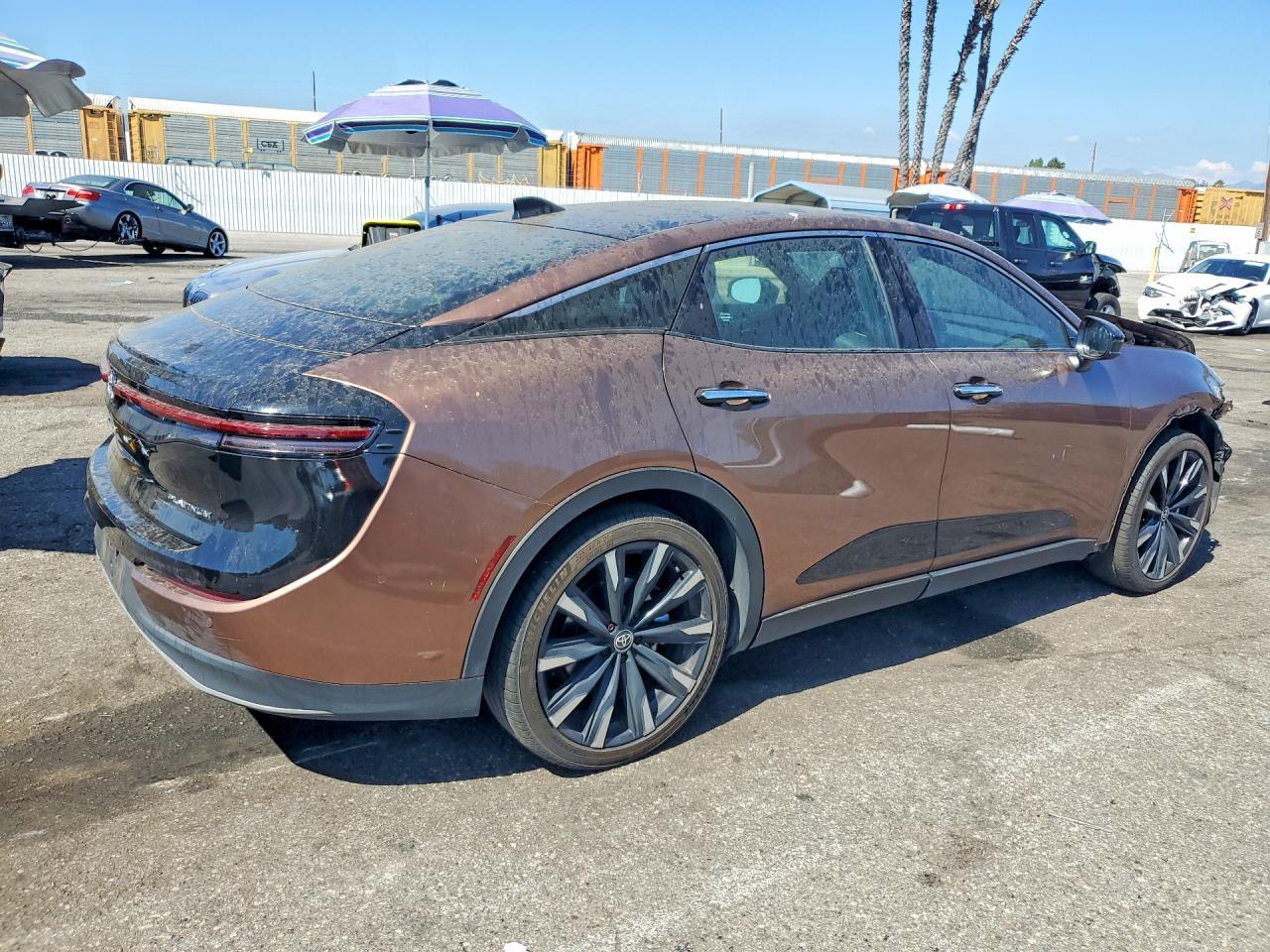 2023 Toyota Crown, Platinum
