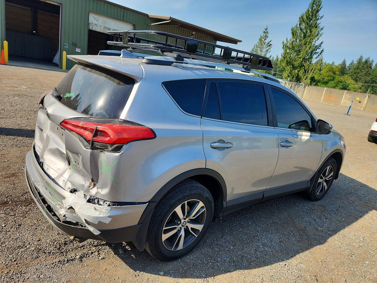 2016 Toyota RAV4, Xle