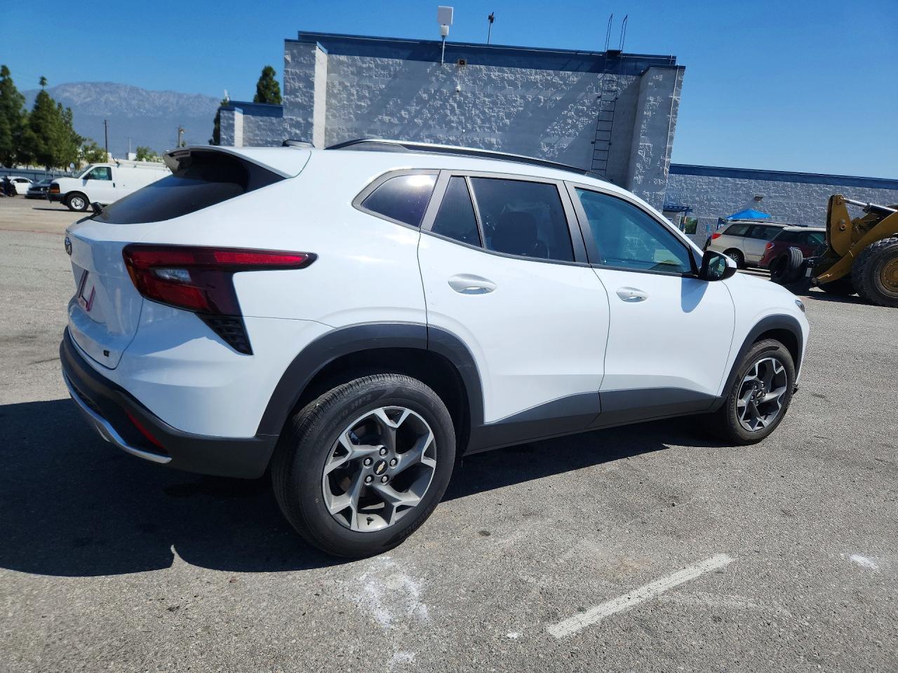 2025 Chevrolet Trax, 1LT
