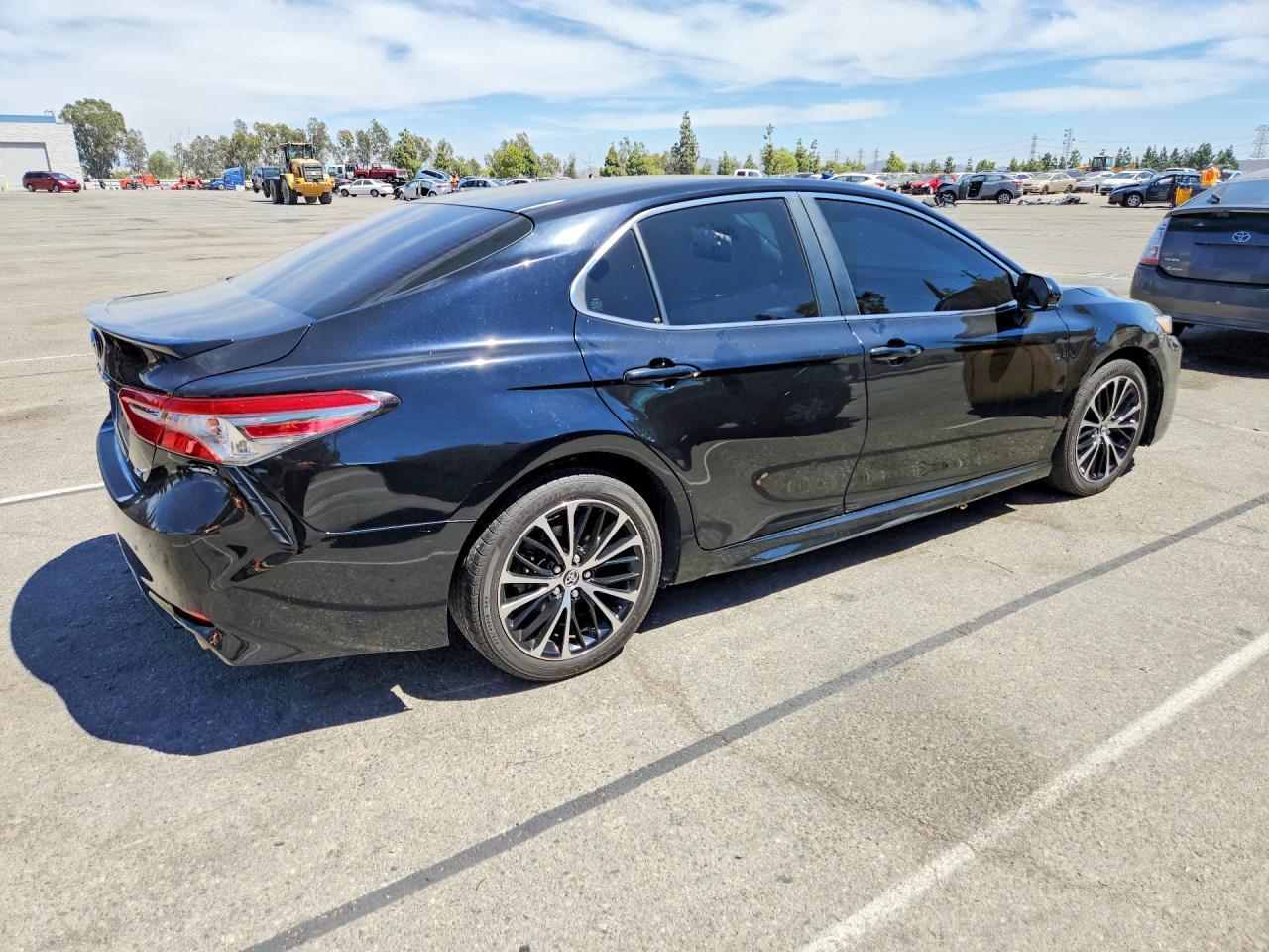 2018 Toyota Camry, SE