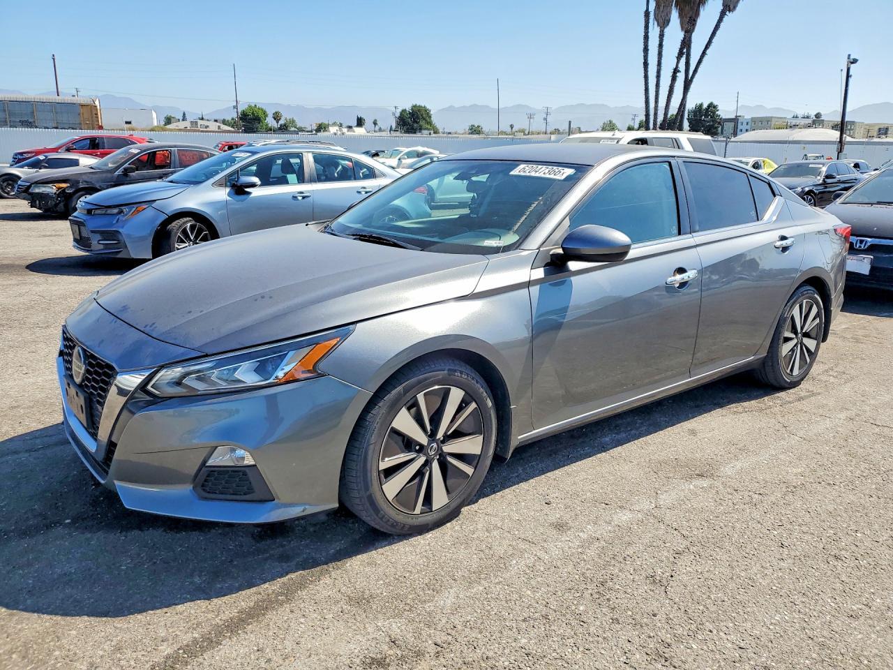 2022 Nissan Altima, SV