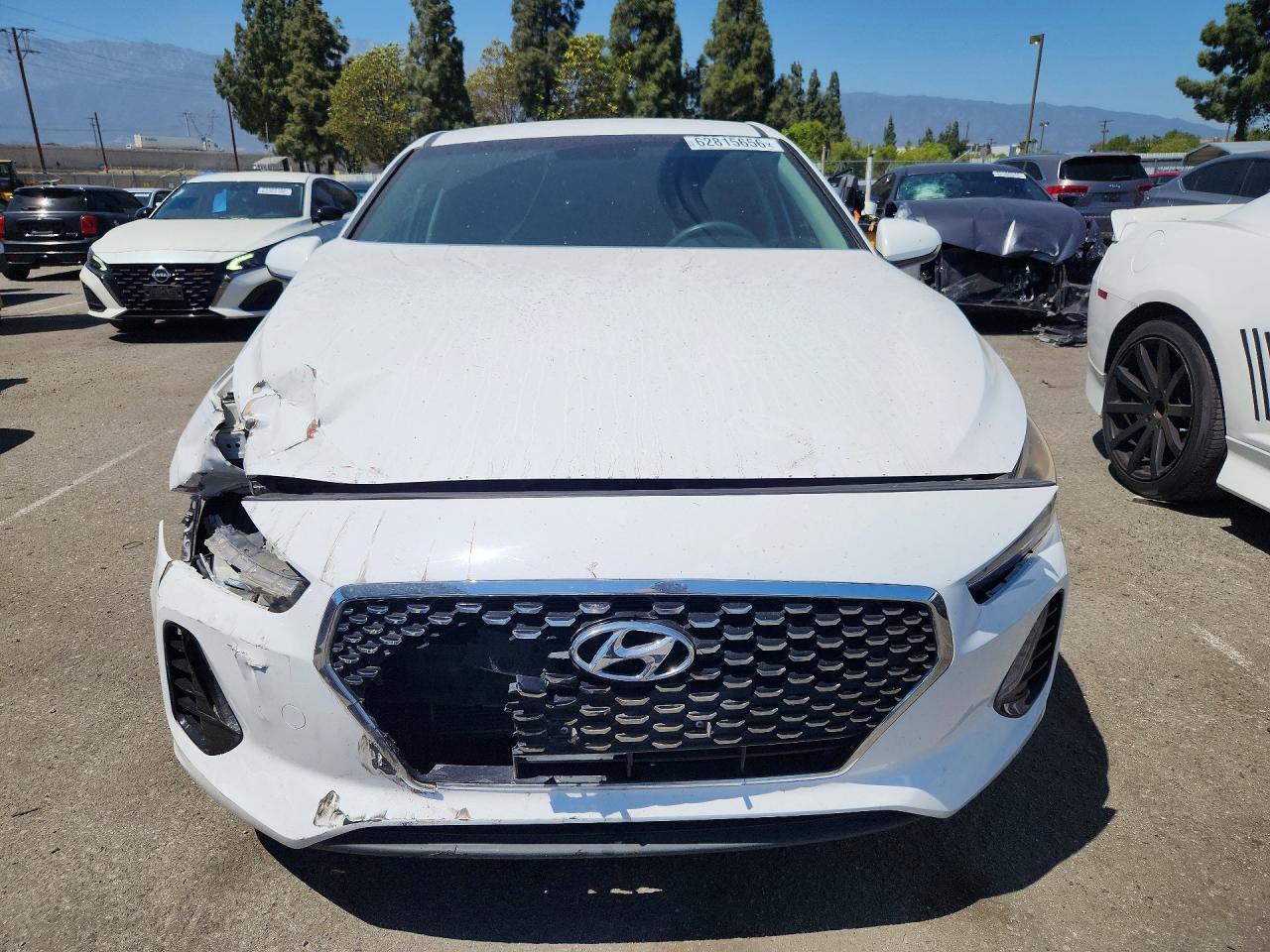 2018 Hyundai Elantra, Base