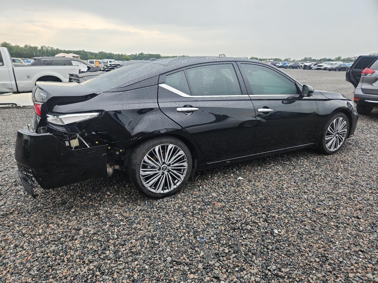 2025 Nissan Altima, SL