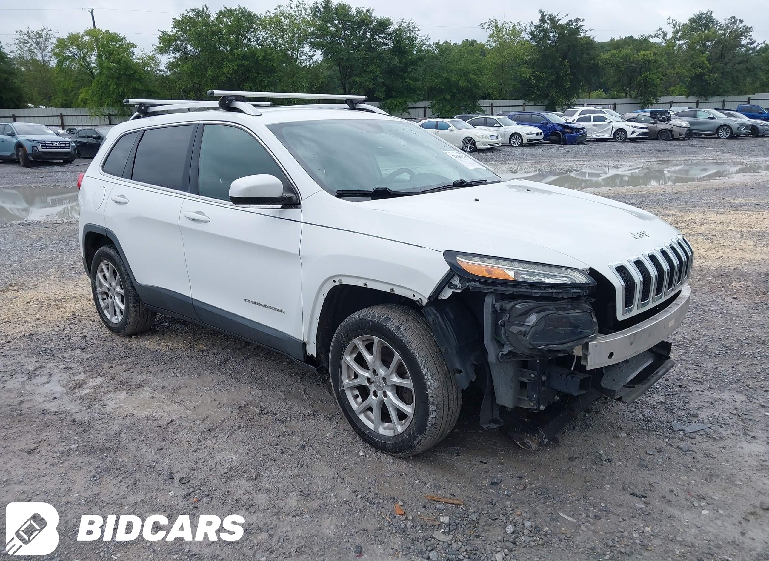 2015 Jeep Cherokee, Latitude