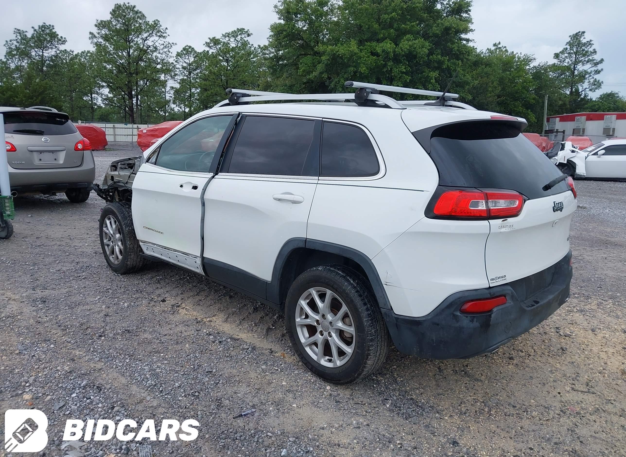 2015 Jeep Cherokee, Latitude