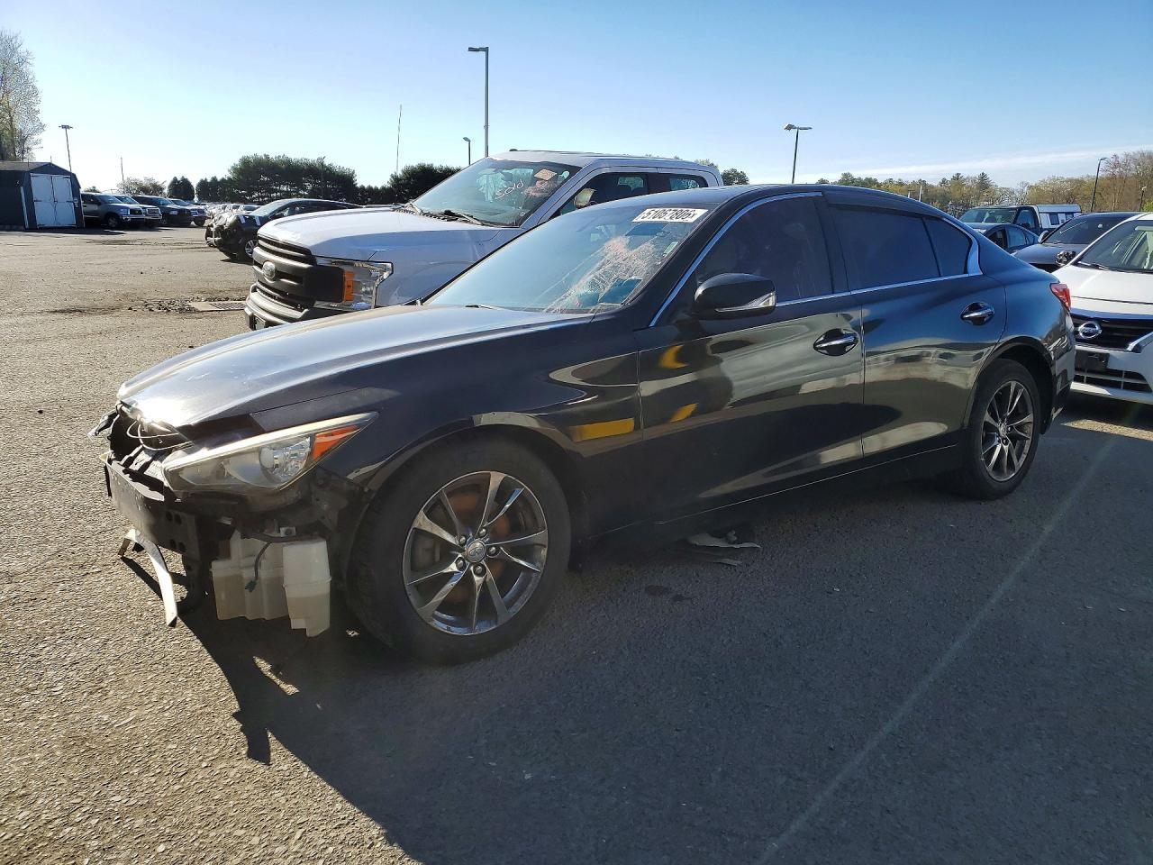 2015 Infiniti Q50, Base