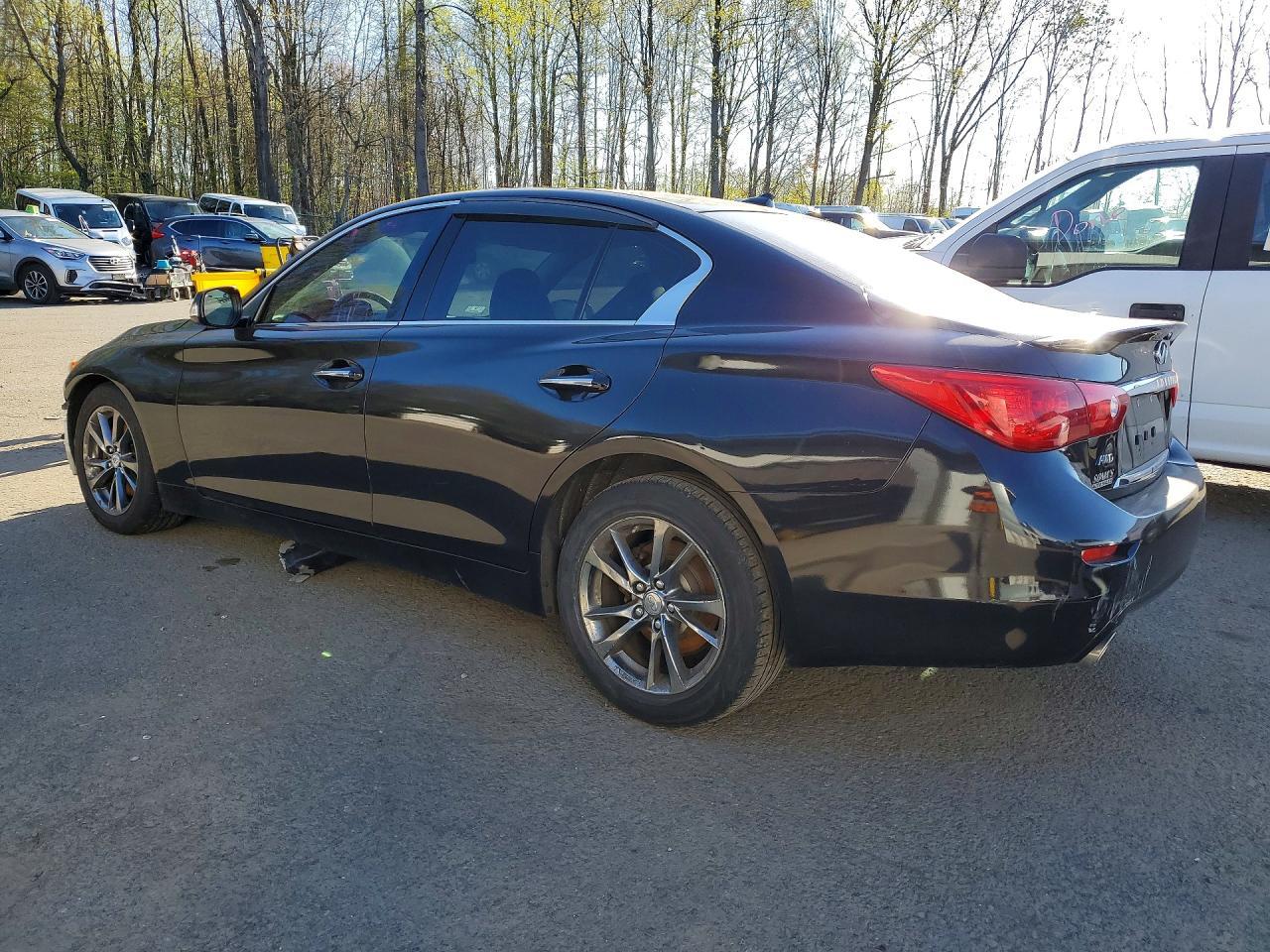2015 Infiniti Q50, Base