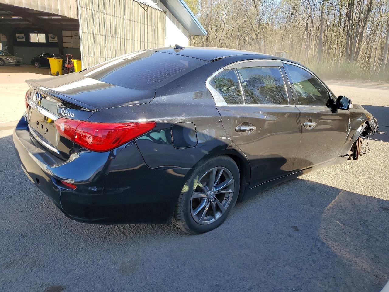 2015 Infiniti Q50, Base