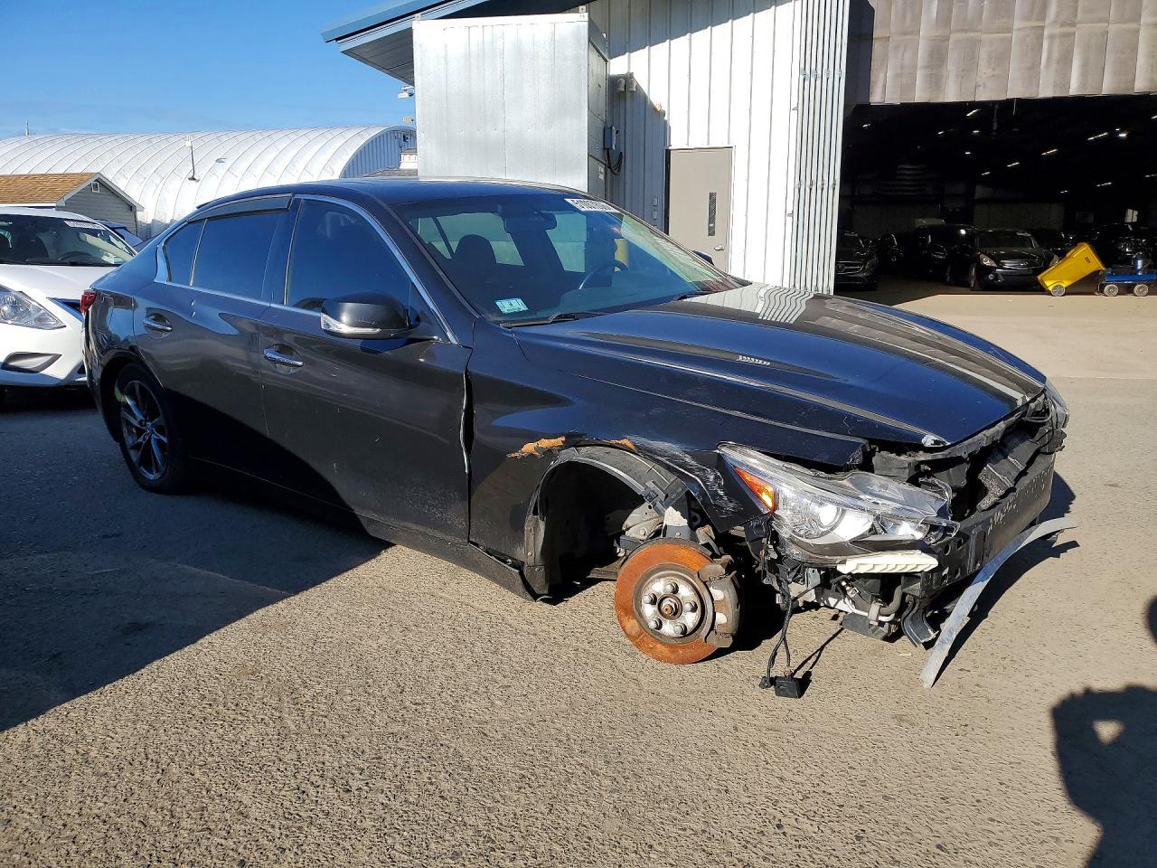 2015 Infiniti Q50, Base