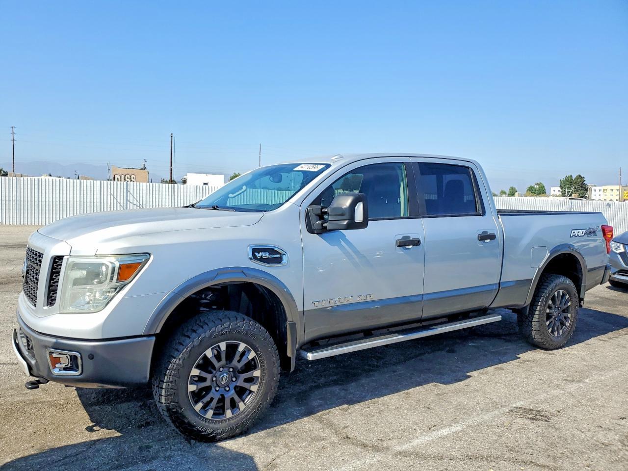 2016 Nissan Titan, Pro-4X