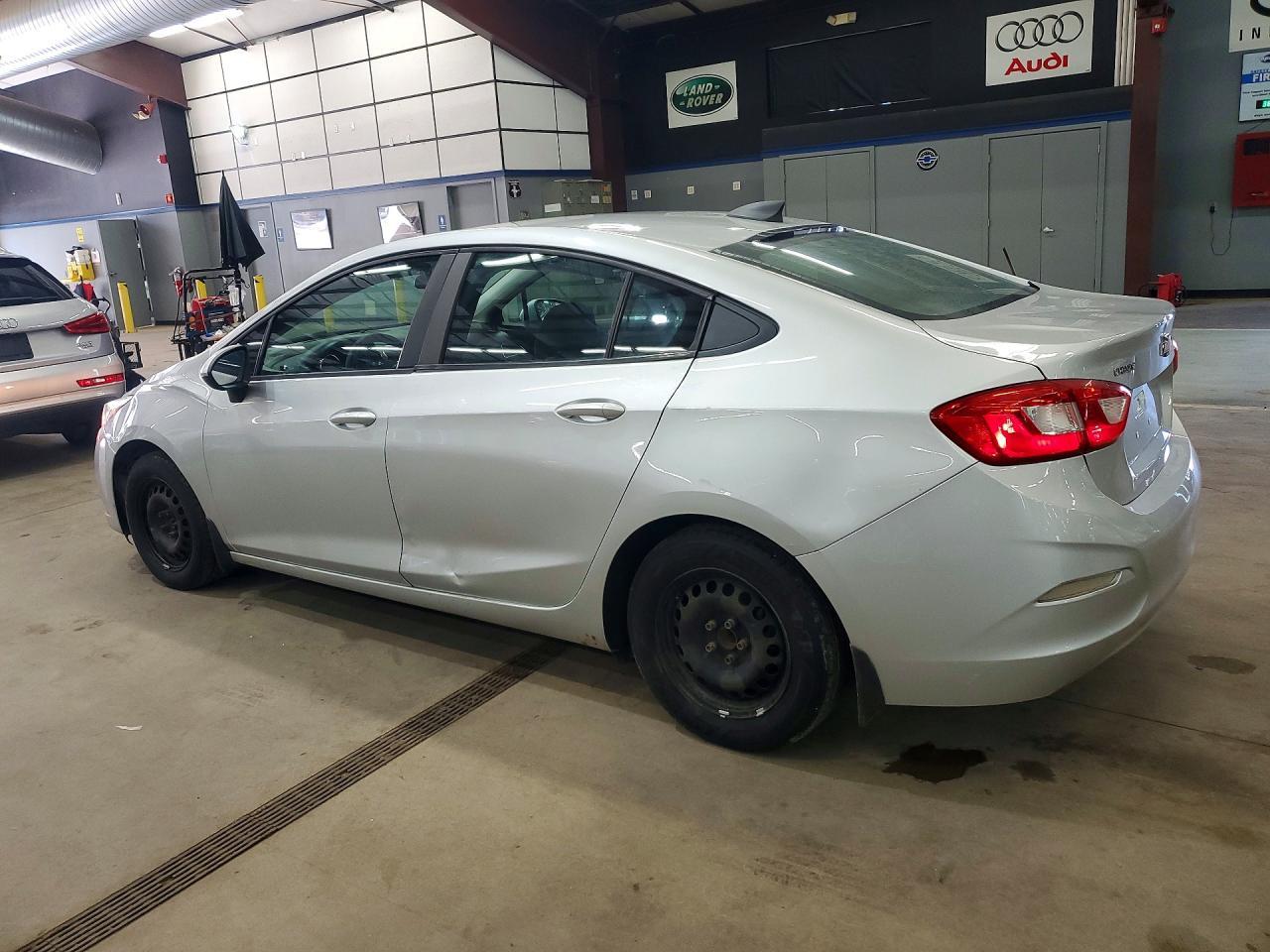 2017 Chevrolet Cruze, LS