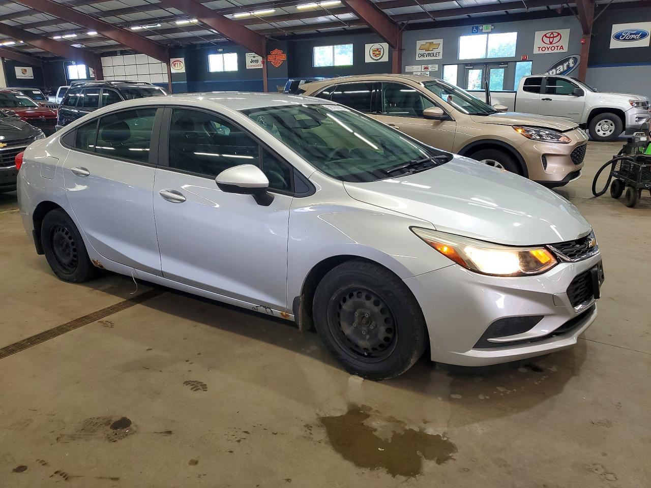 2017 Chevrolet Cruze, LS