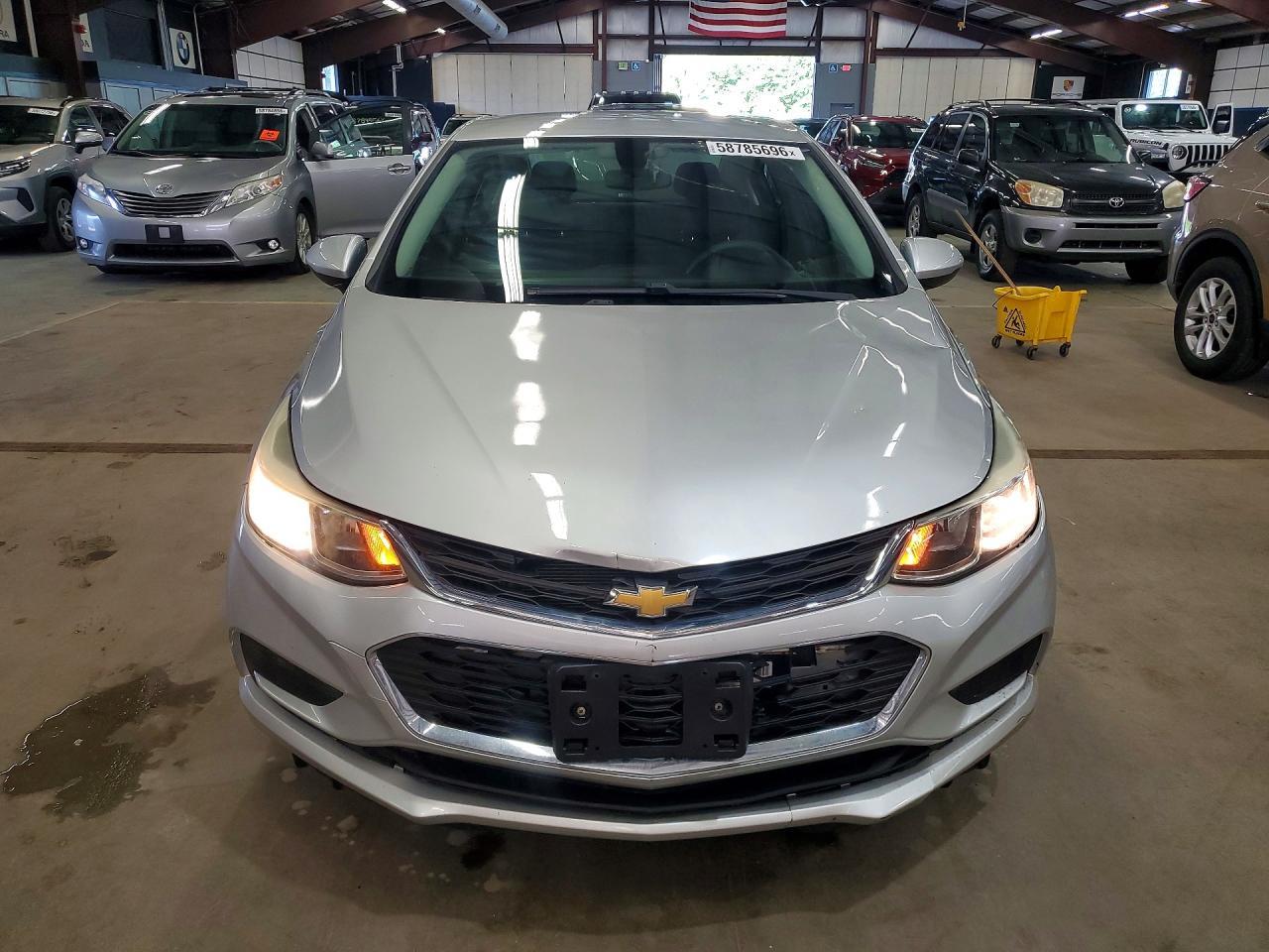 2017 Chevrolet Cruze, LS