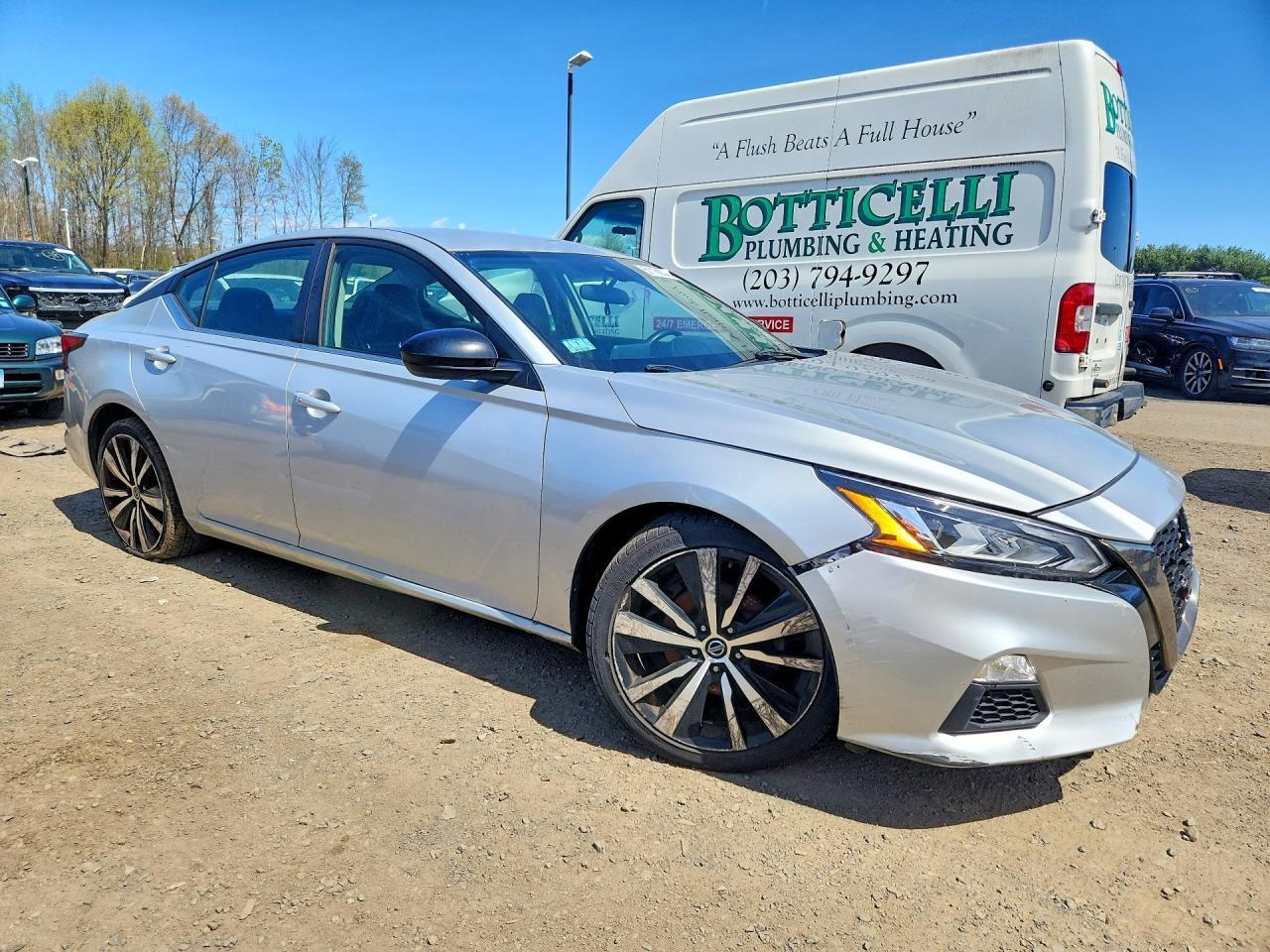 2020 Nissan Altima, SR