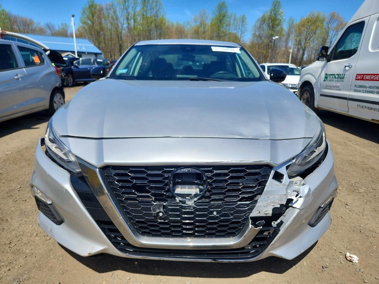 2020 Nissan Altima, SR