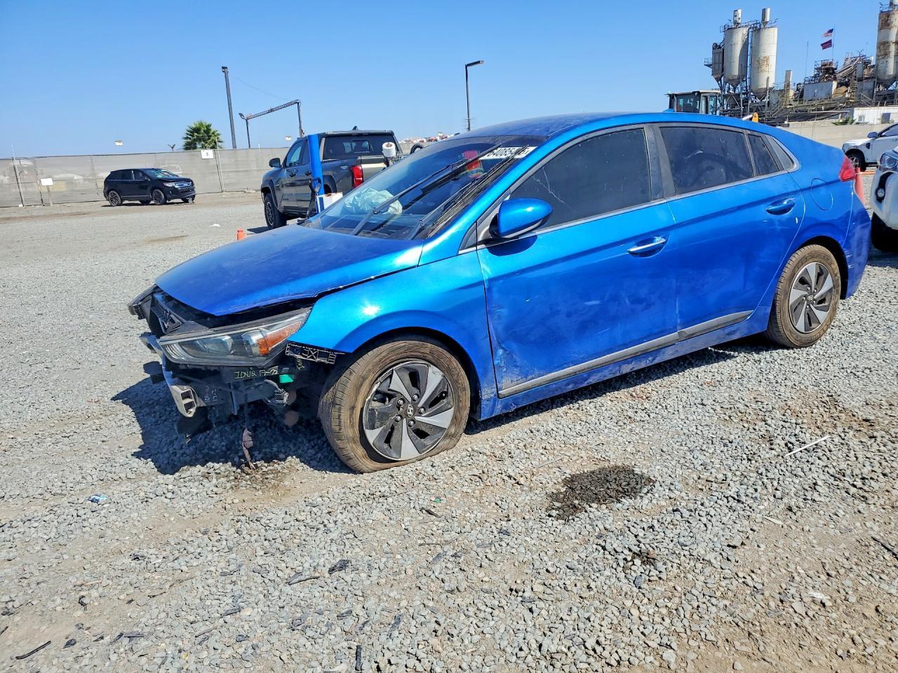2018 Hyundai Ioniq, Sel