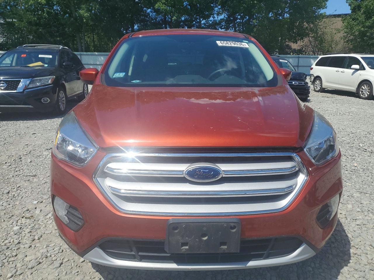2019 Ford Escape, SE