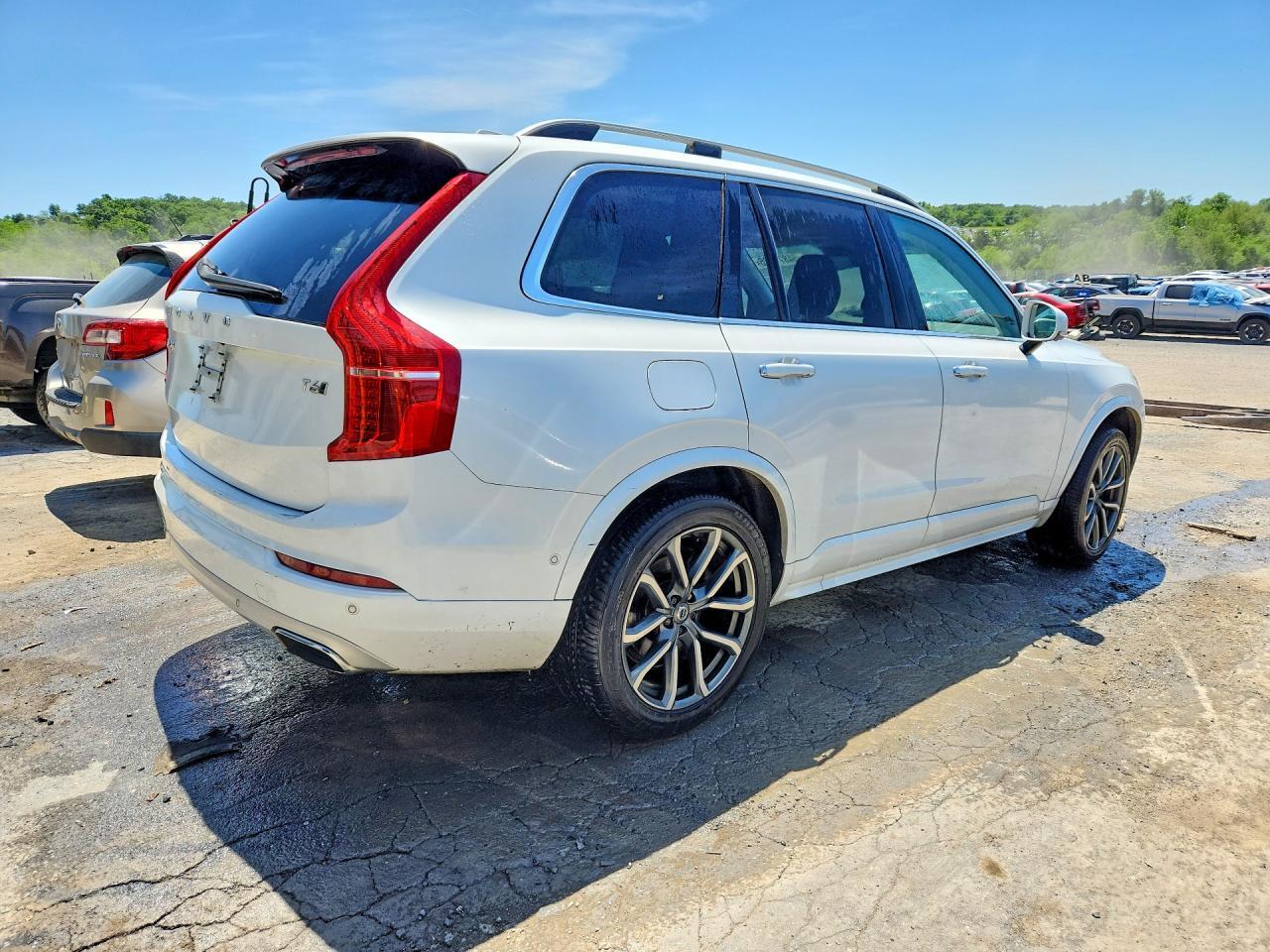 2019 Volvo XC90, T6 Momentum