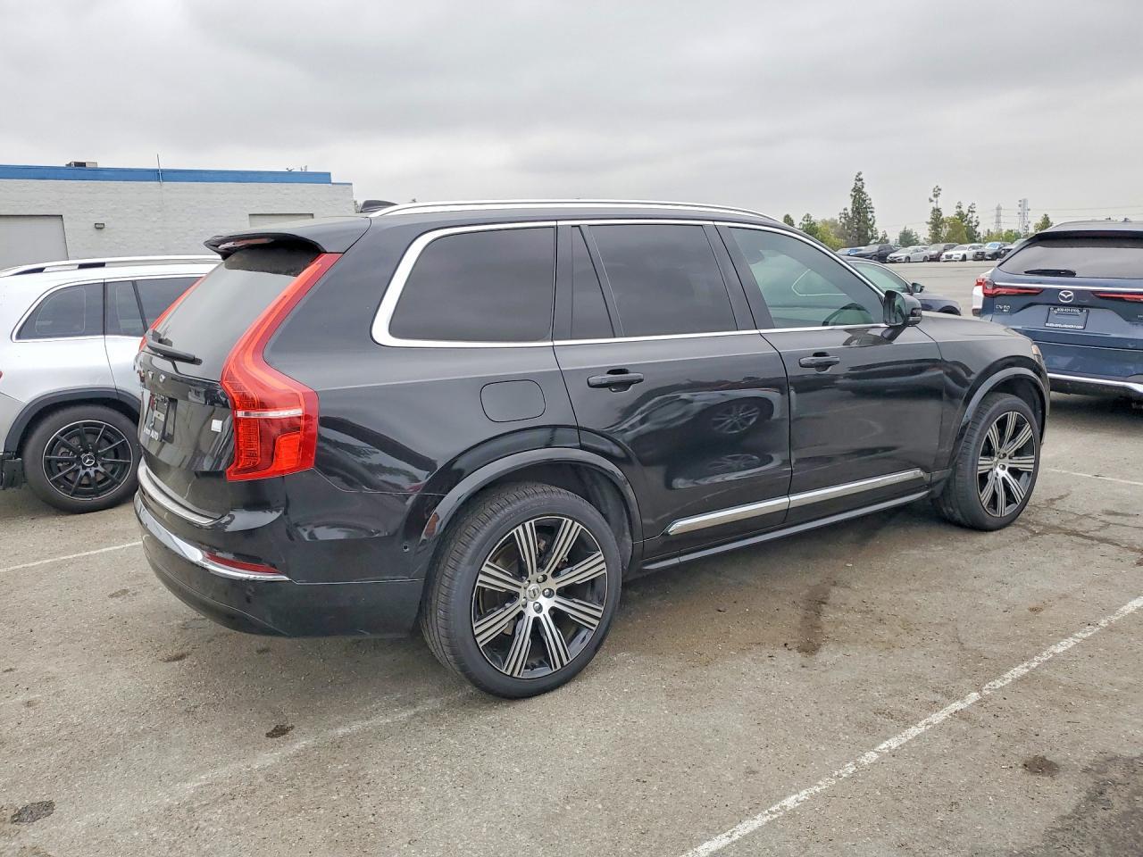 2023 Volvo XC90, Plus