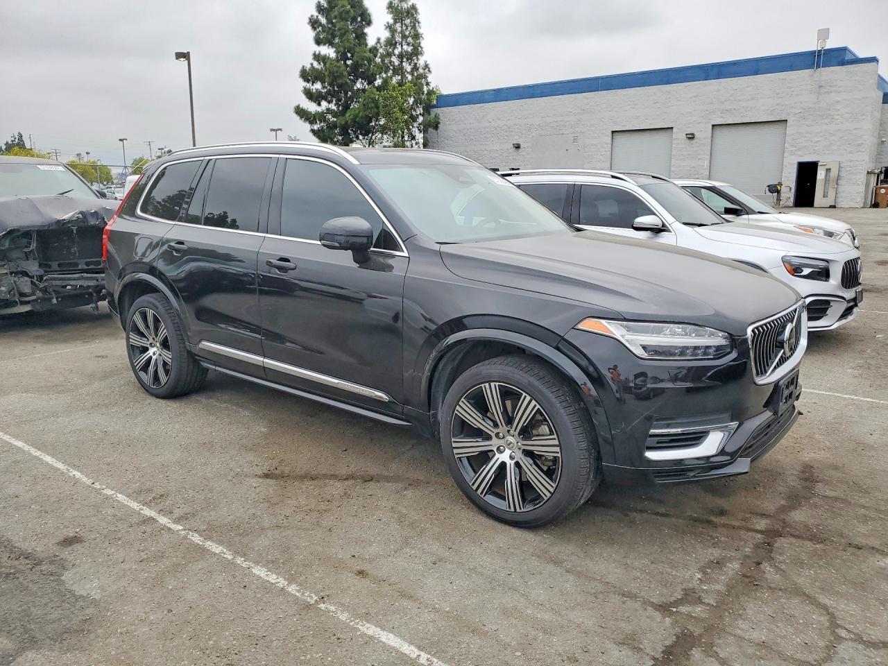 2023 Volvo XC90, Plus