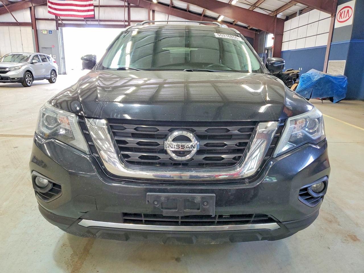 2017 Nissan Pathfinder, SL