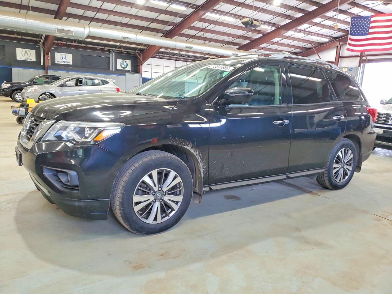 2017 Nissan Pathfinder, SL