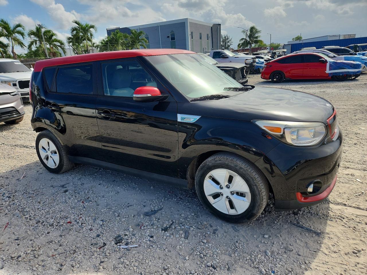 2015 KIA Soul, +