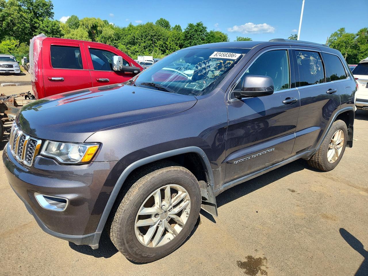 2017 Jeep Grand Cherokee, Laredo